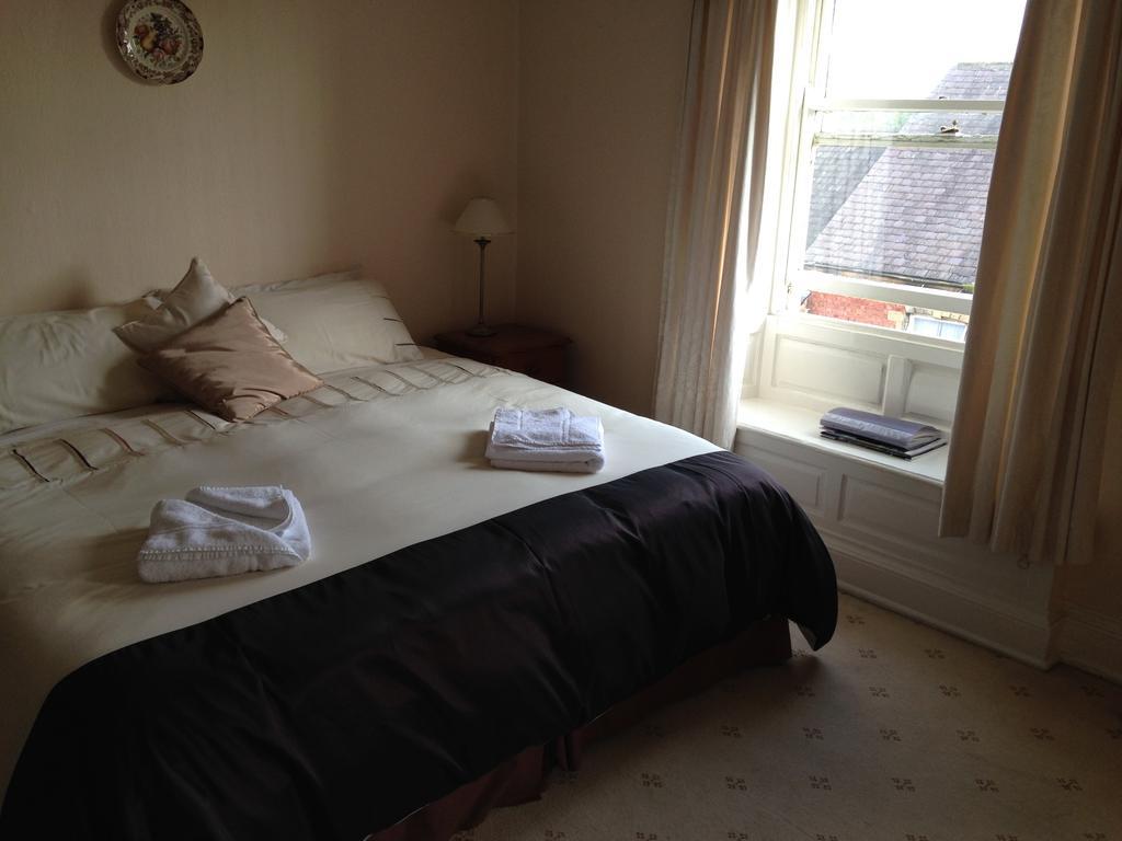 Kirkgate House Hotel Thirsk Room photo