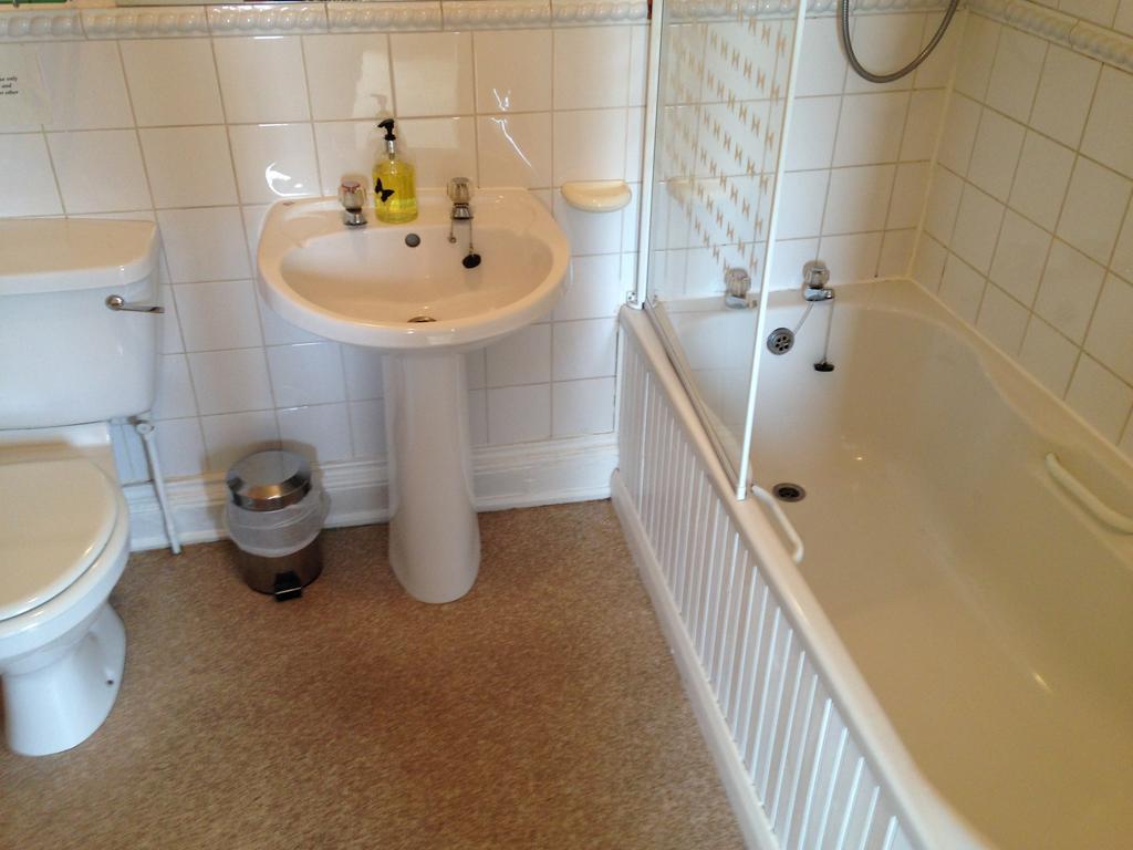 Kirkgate House Hotel Thirsk Room photo