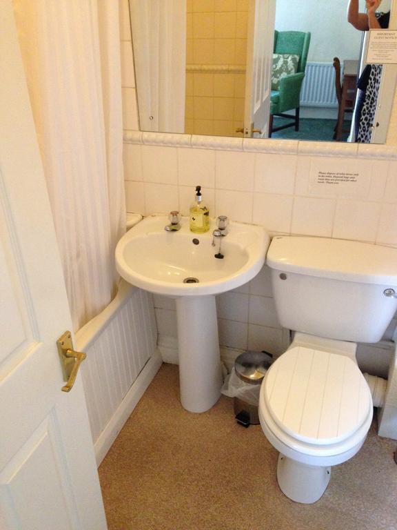 Kirkgate House Hotel Thirsk Room photo